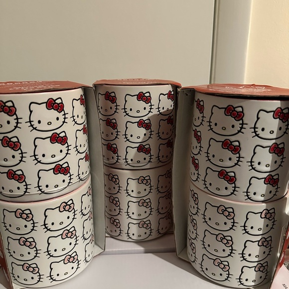 MWT: BIG Hello kitty set a six LG mugs - Picture 6 of 8